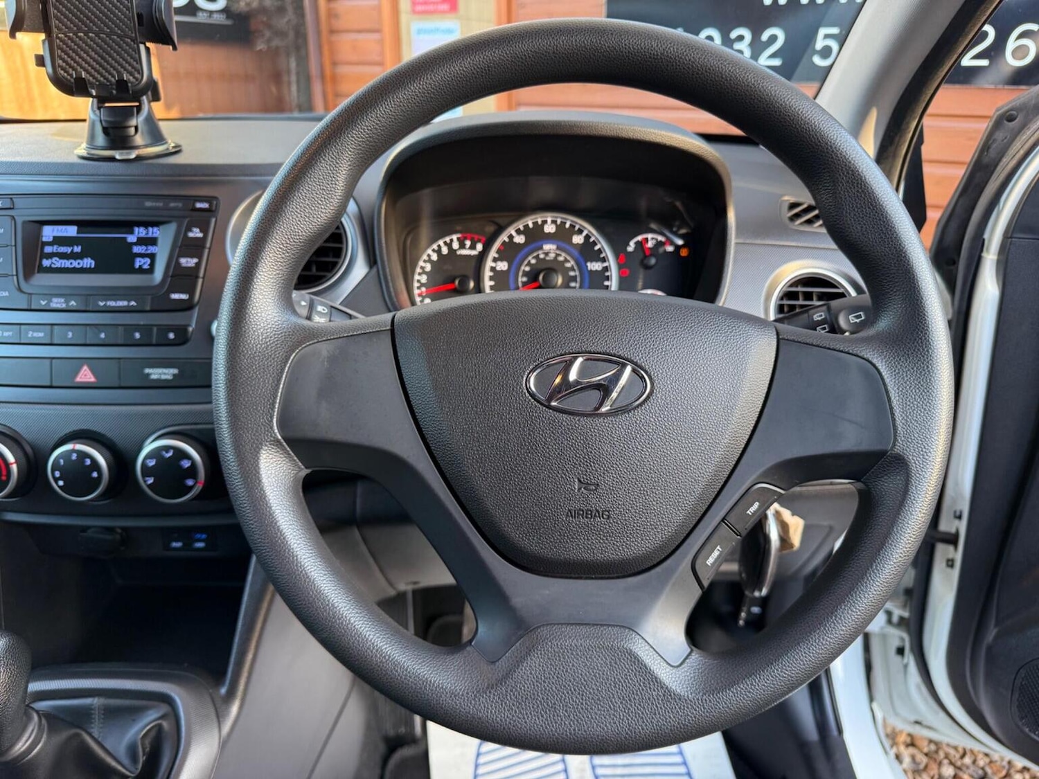 Used Hyundai i10 2018 for sale - 77089855: Photo 23