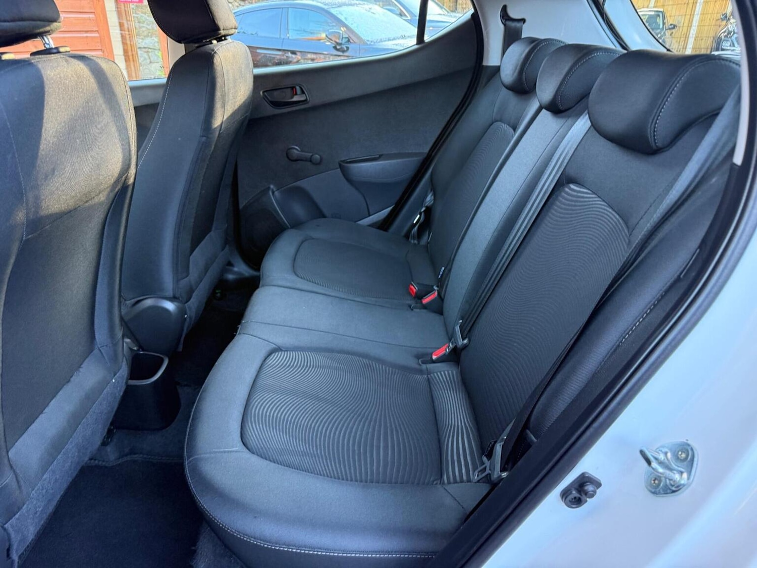 Used Hyundai i10 2018 for sale - 77089855: Photo 29