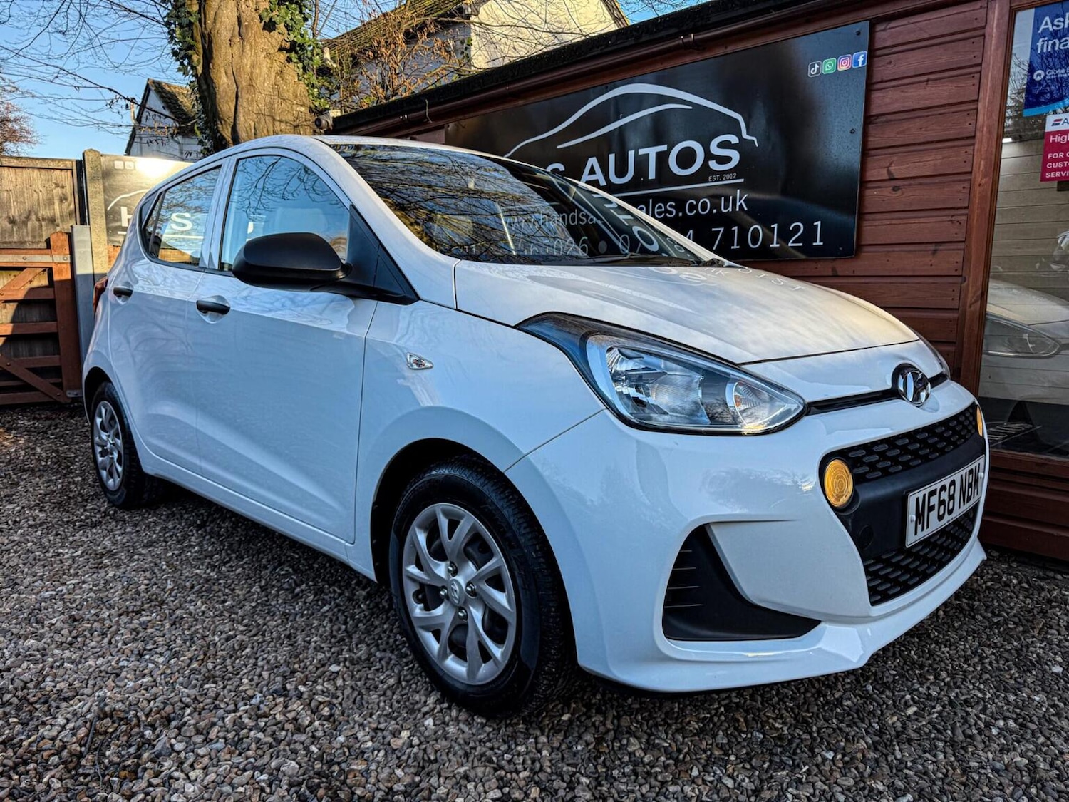 Used Hyundai i10 2018 for sale - 77089855: Photo 6