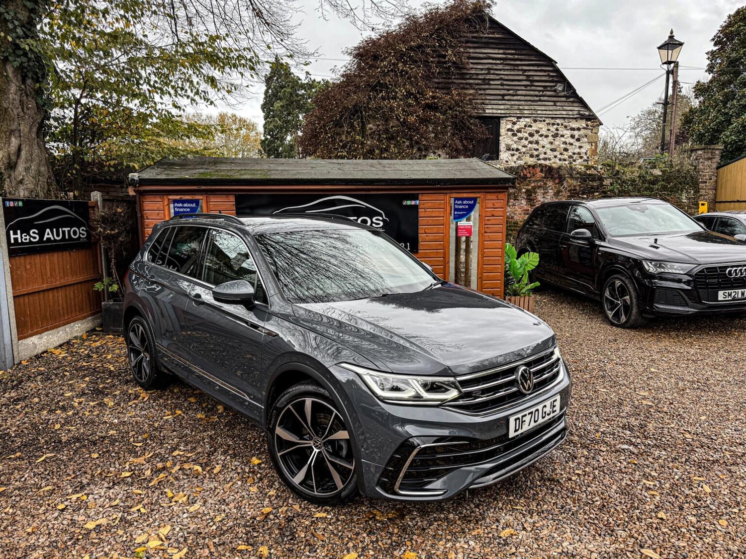 Used Volkswagen Tiguan 2020 for sale - 76692793: Photo 2