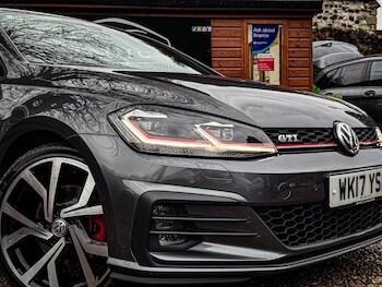 Used Volkswagen Golf 2017 for sale - 77541629: Photo