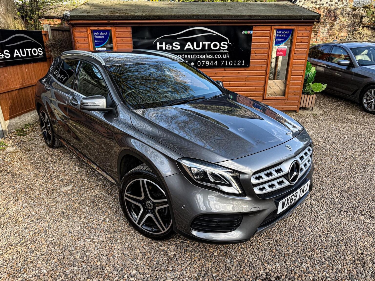 Used Mercedes-Benz GLA 2019 for sale - 78064184: Photo 2