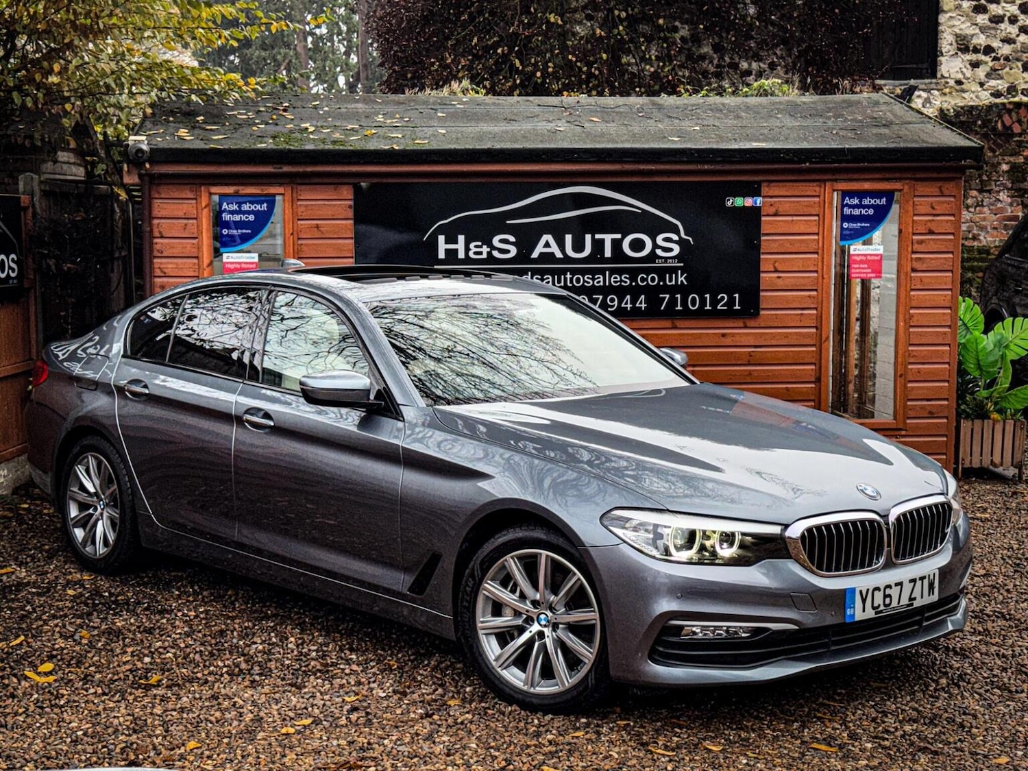 Used BMW 5 Series 2017 for sale - 76656085: Photo 2