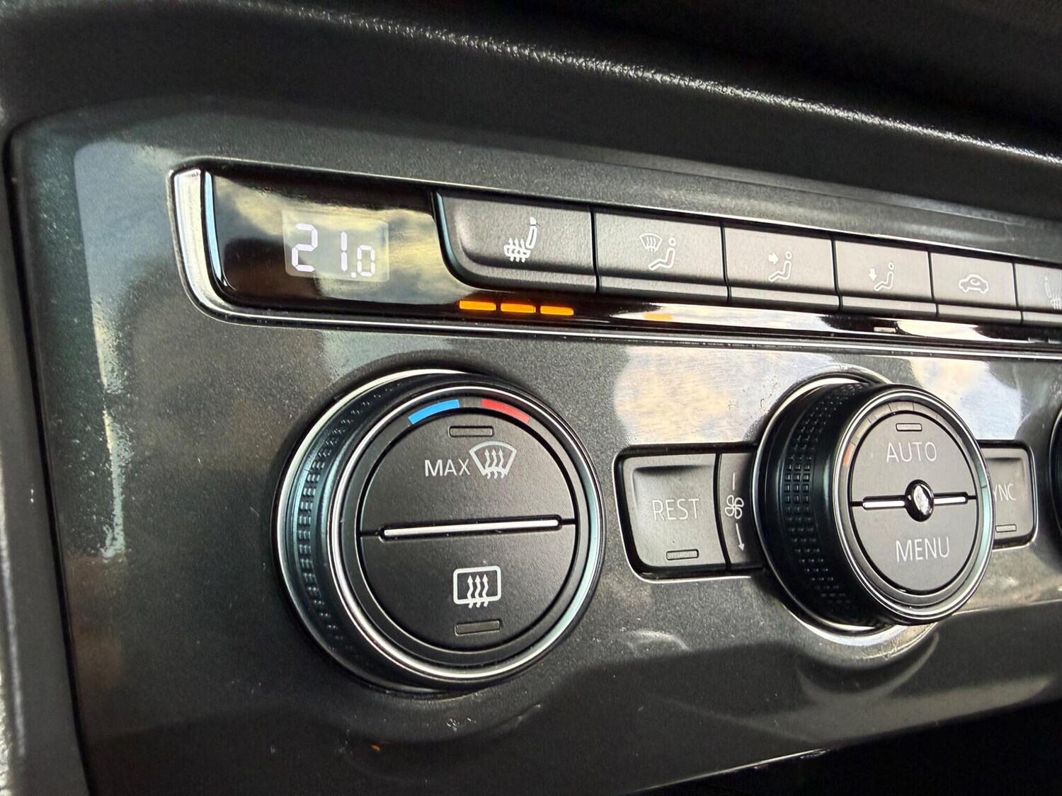 Used Volkswagen Tiguan 2020 for sale - 77844968: Photo 29