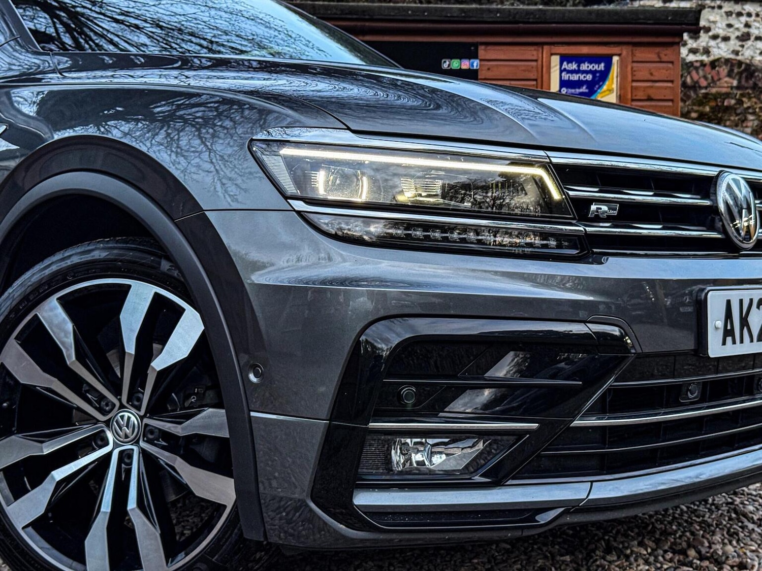 Used Volkswagen Tiguan 2020 for sale - 77844968: Photo 3