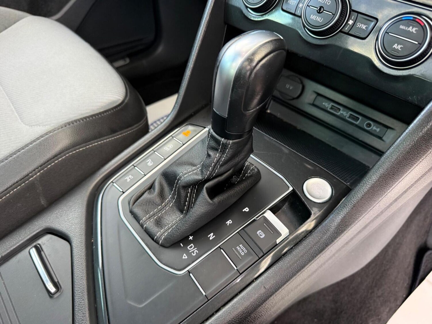 Used Volkswagen Tiguan 2020 for sale - 77844968: Photo 30