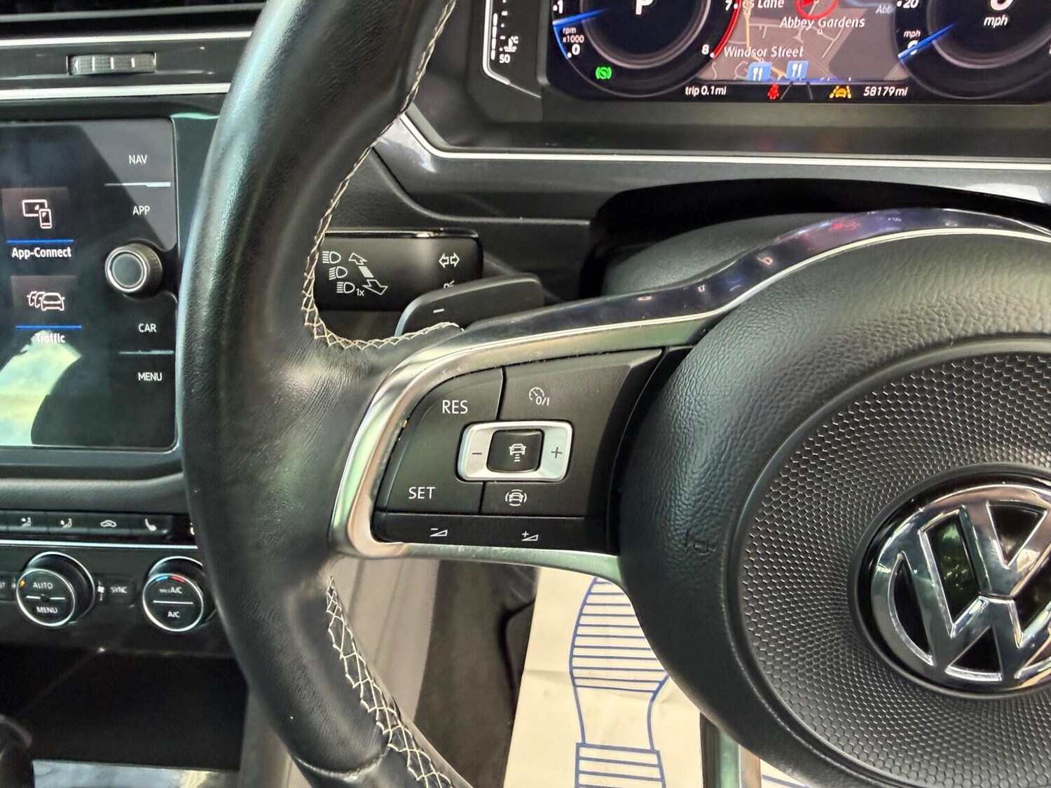 Used Volkswagen Tiguan 2020 for sale - 77844968: Photo 33