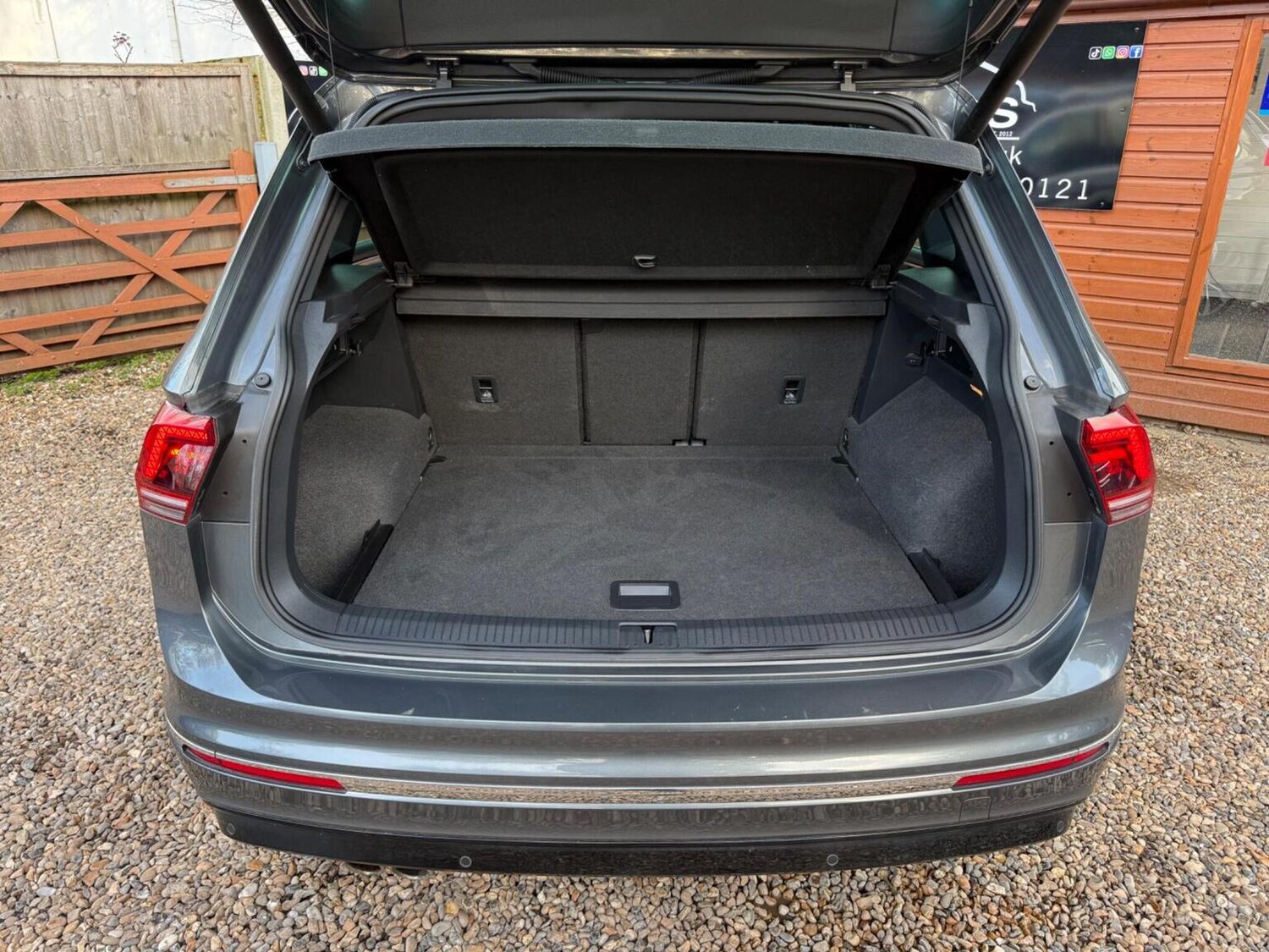 Used Volkswagen Tiguan 2020 for sale - 77844968: Photo 55