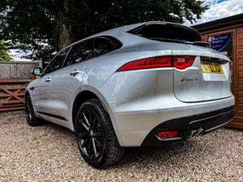 Used Jaguar F-Pace 2017 for sale - 75457546: Photo