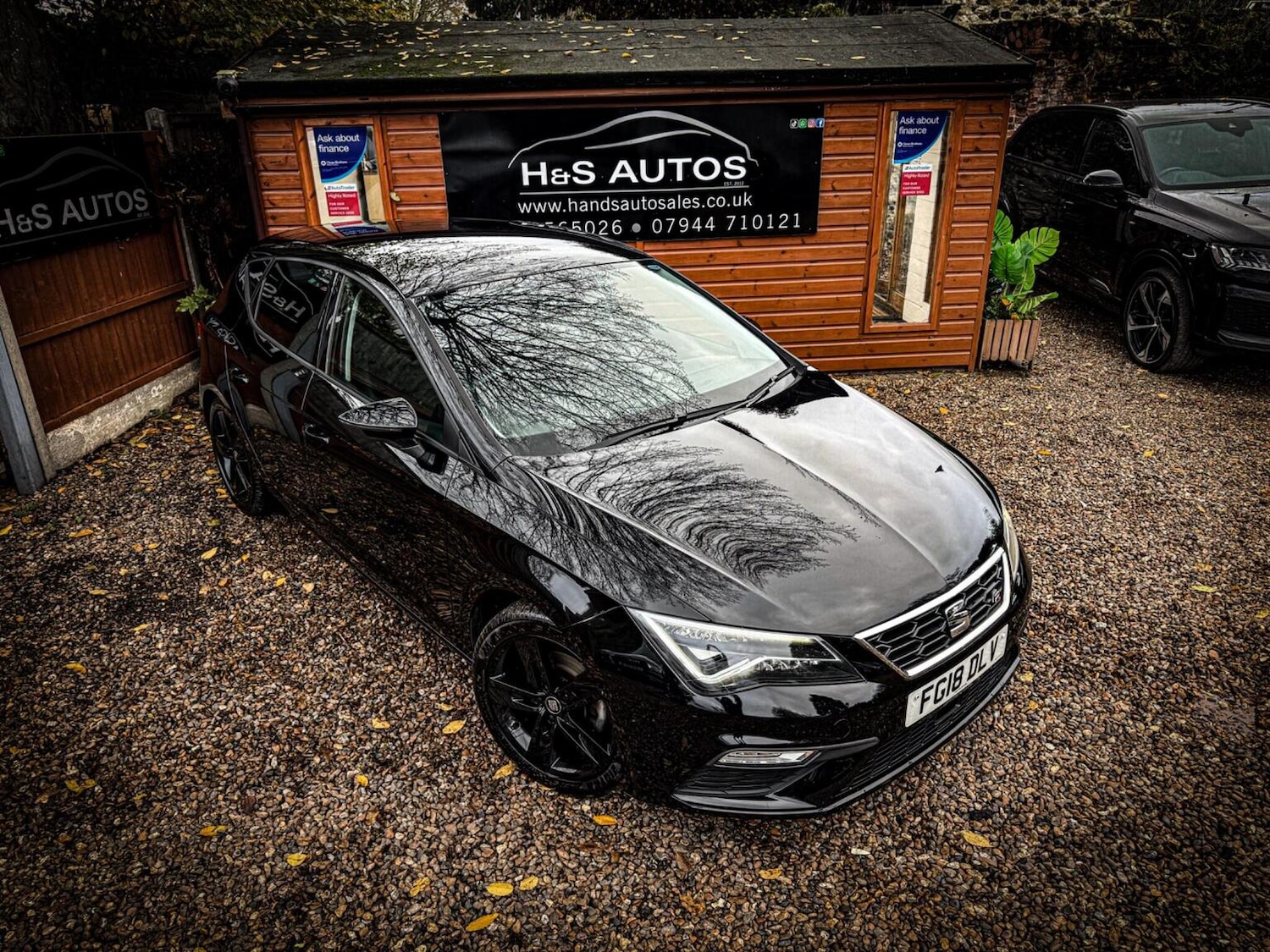 Used SEAT Leon 2018 for sale - 76725657: Photo 2