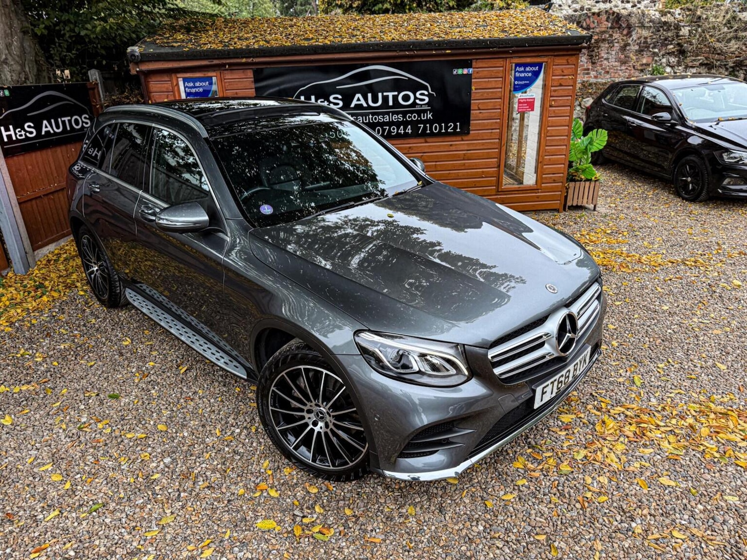 Used Mercedes-Benz GLC 2019 for sale - 76286980: Photo 2
