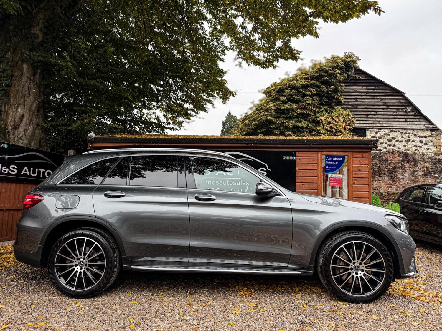 Used Mercedes-Benz GLC 2019 for sale - 76286980: Photo 9