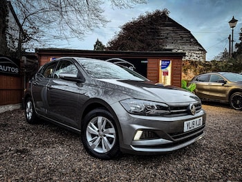 Used Volkswagen Polo 2019 for sale - 76986852: Photo