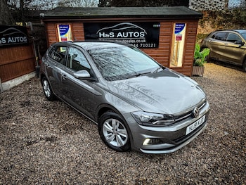 Used Volkswagen Polo 2019 for sale - 76986852: Photo