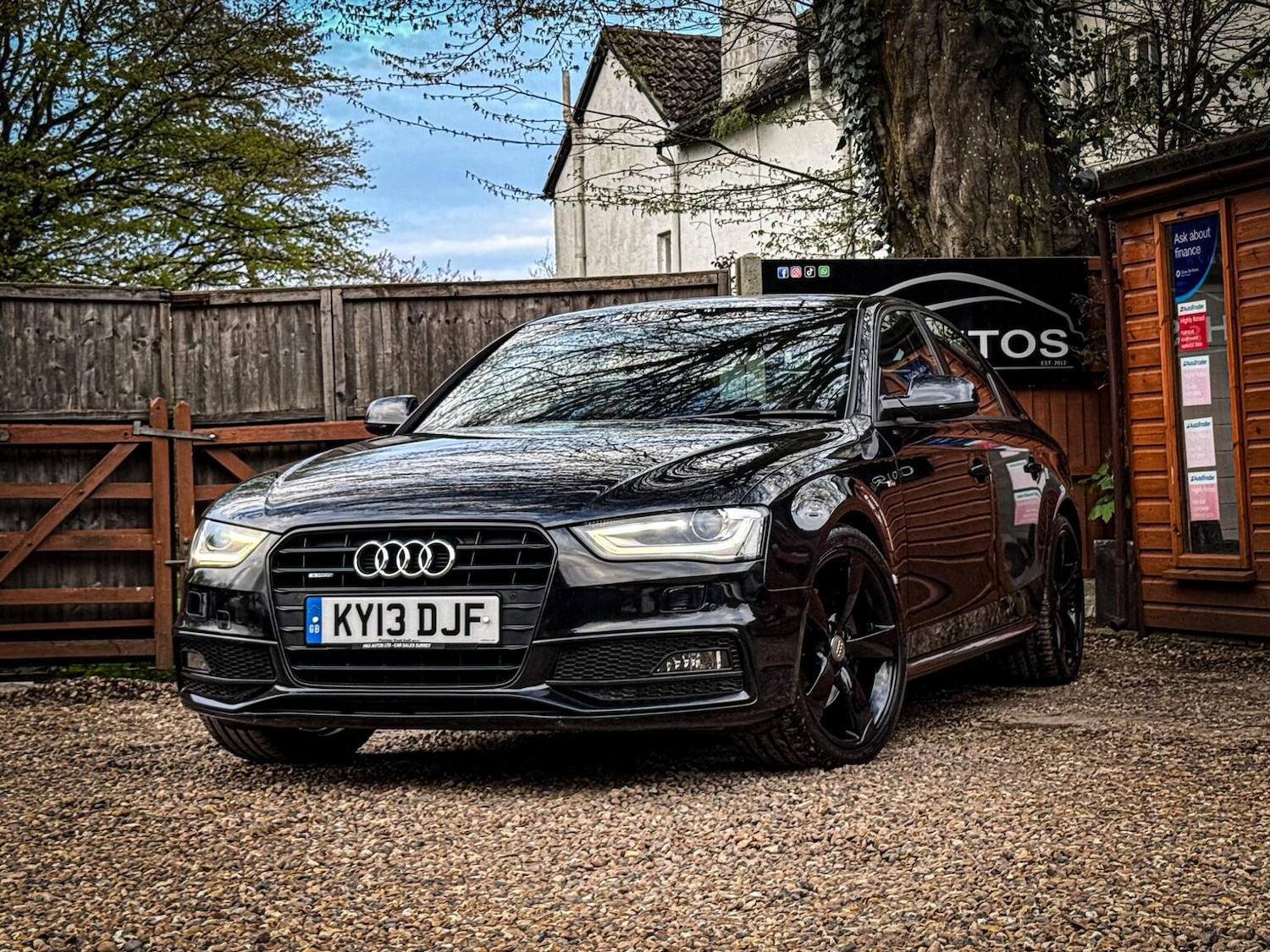 Used Audi A4 2013 for sale - 78045671: Photo 4