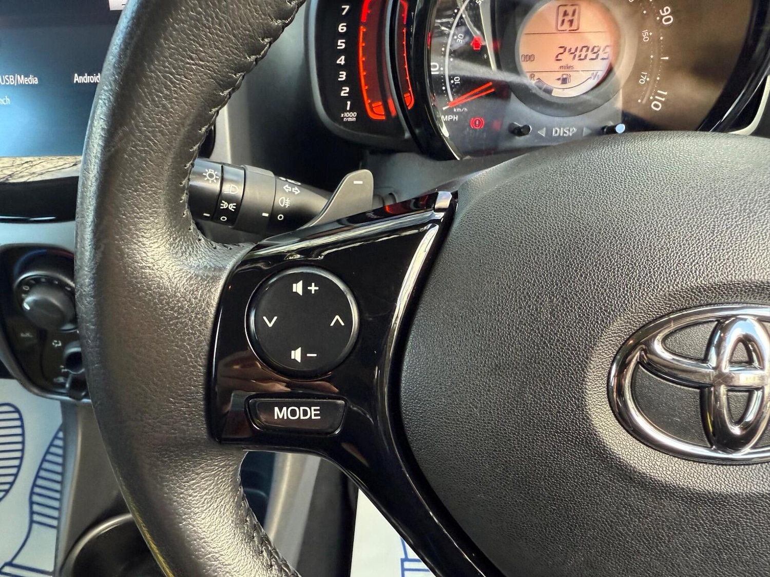 Used Toyota AYGO 2021 for sale - 76897009: Photo 28