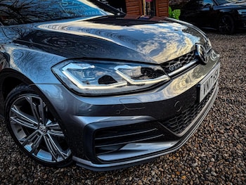 Used Volkswagen Golf 2017 for sale - 77159259: Photo