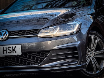 Used Volkswagen Golf 2017 for sale - 77159259: Photo