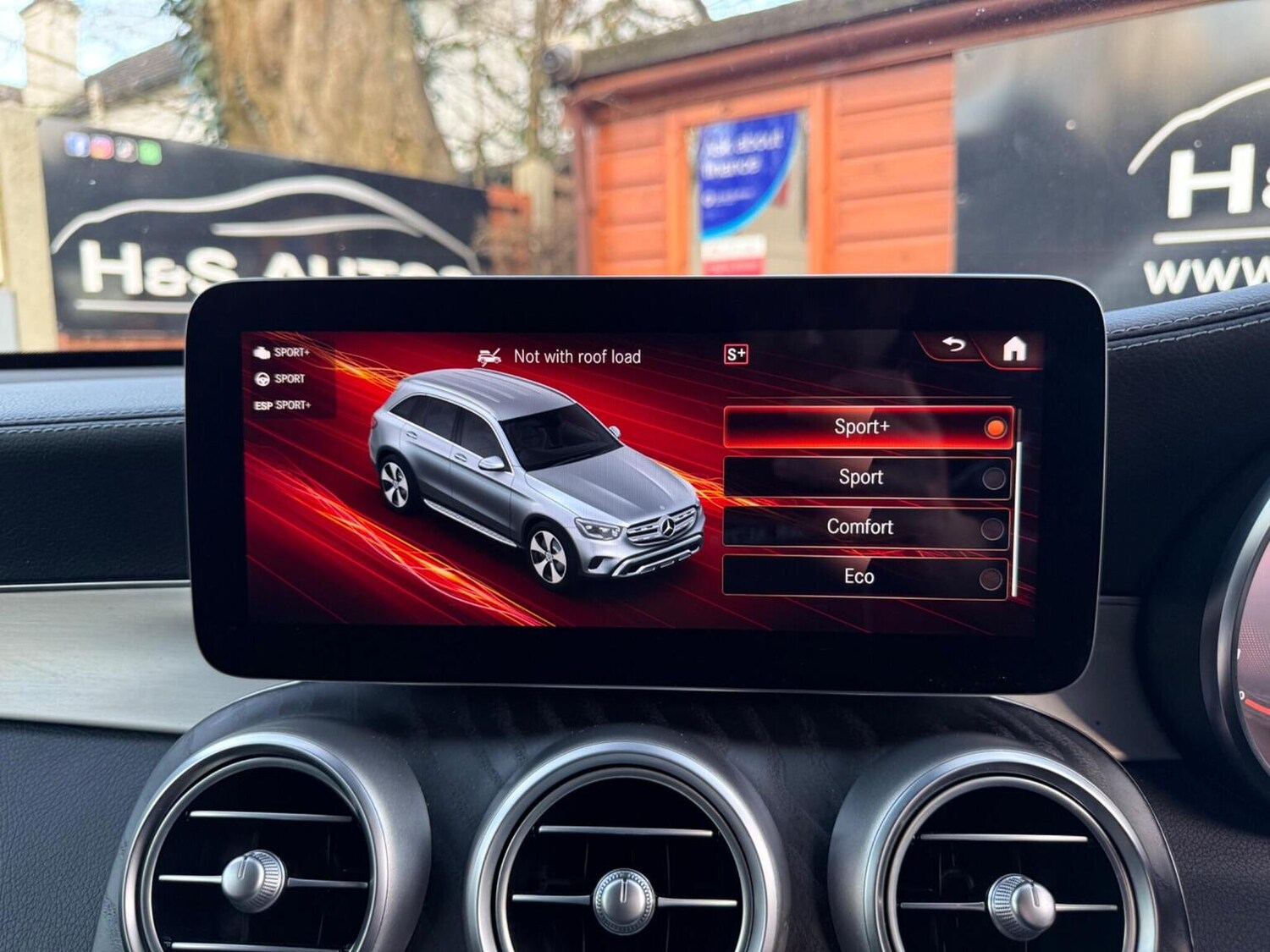 Used Mercedes-Benz GLC 2022 for sale - 77844939: Photo 33