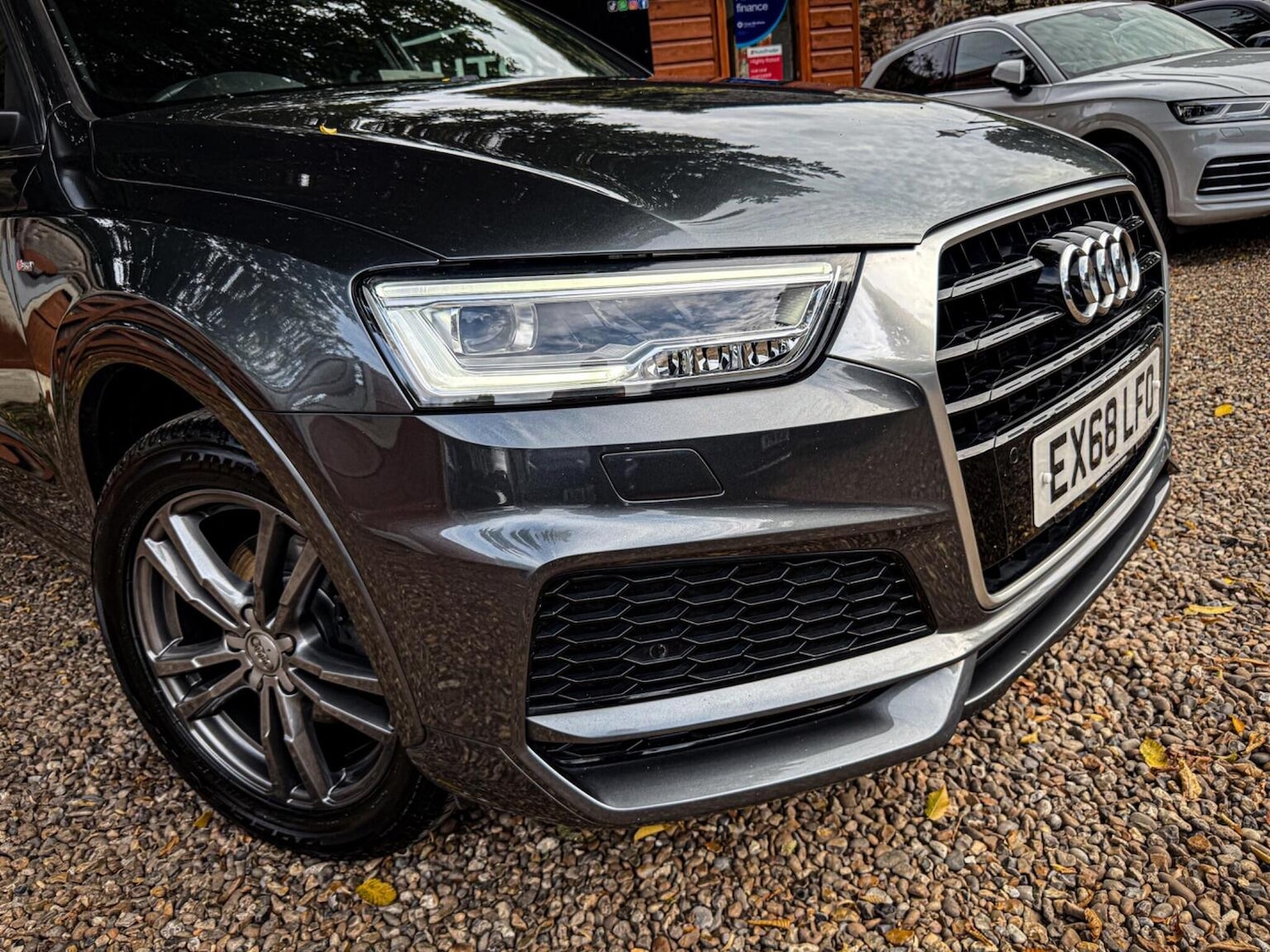 Used Audi Q3 2018 for sale - 76186668: Photo 4