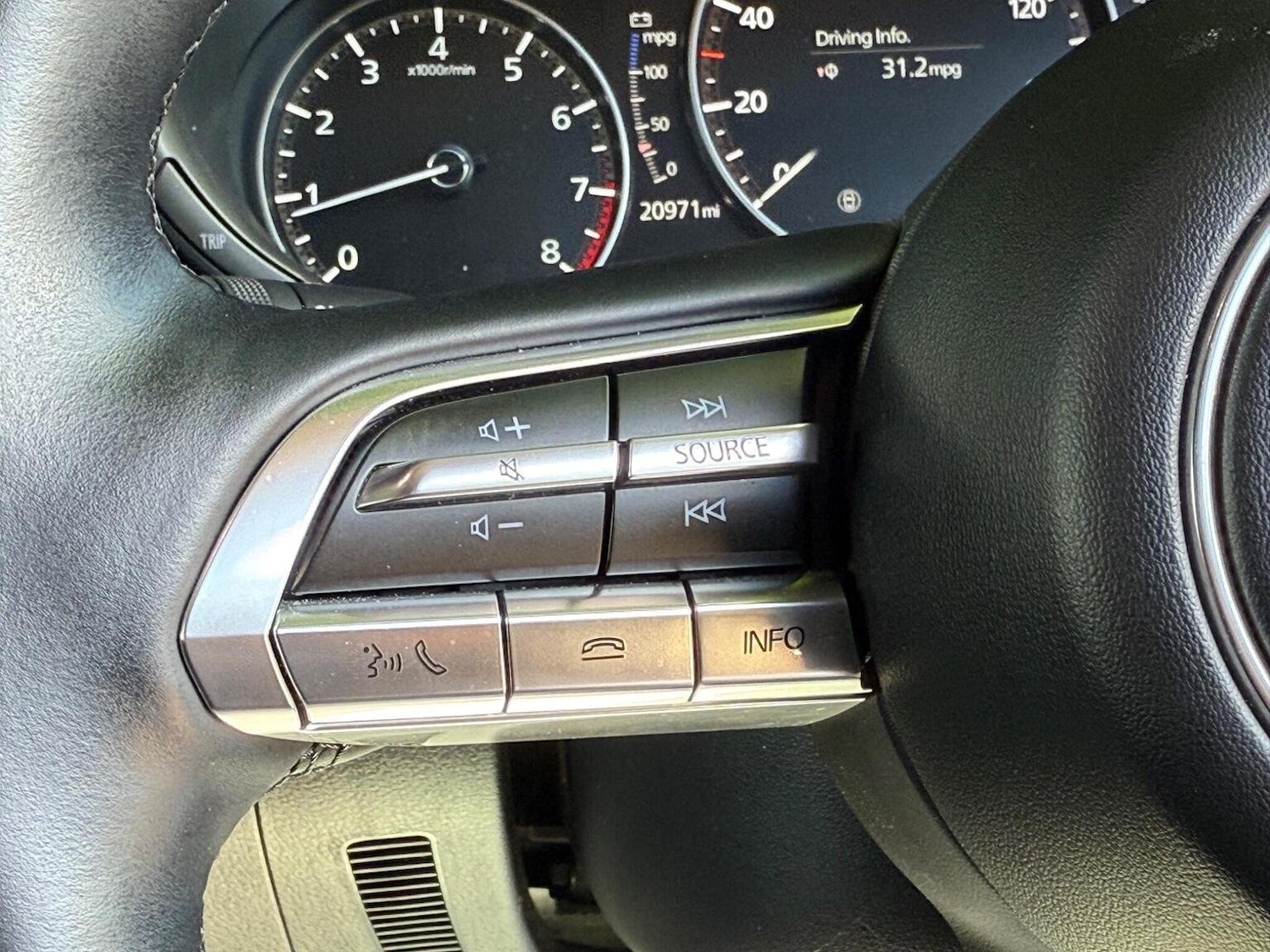 Used Mazda CX-30 2021 for sale - 76769282: Photo 34