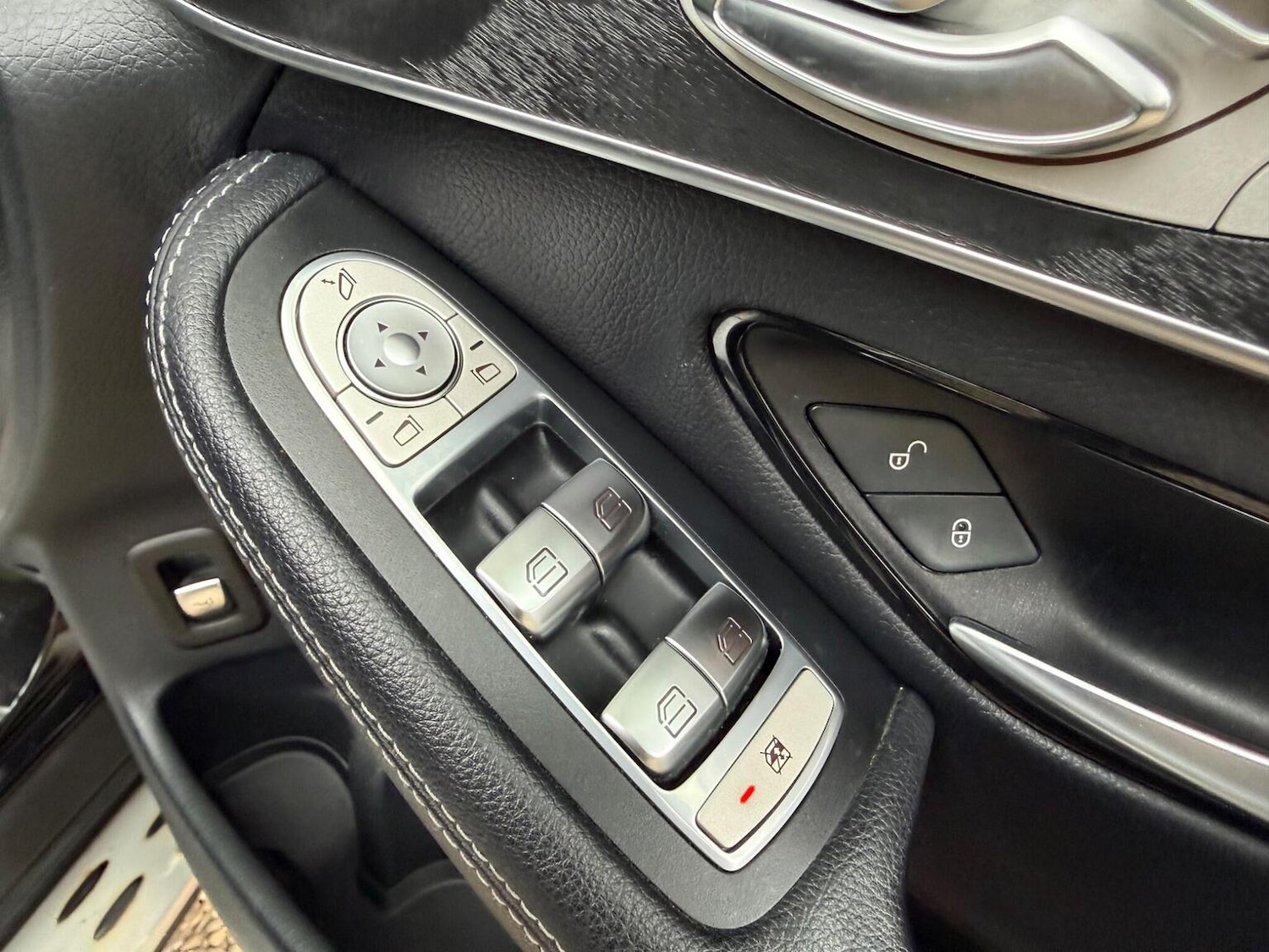 Used Mercedes-Benz GLC 2018 for sale - 78209969: Photo 40