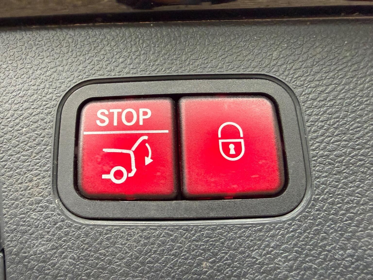 Used Mercedes-Benz GLC 2018 for sale - 78209969: Photo 47