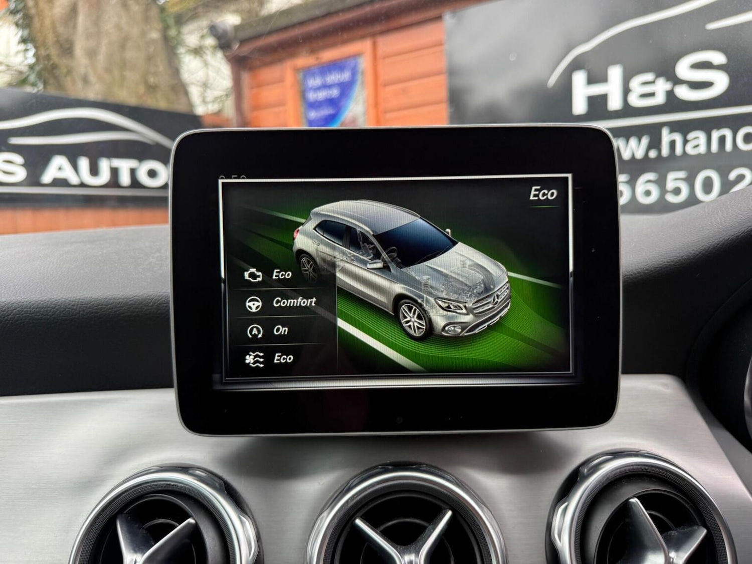 Used Mercedes-Benz GLA 2020 for sale - 77921404: Photo 44