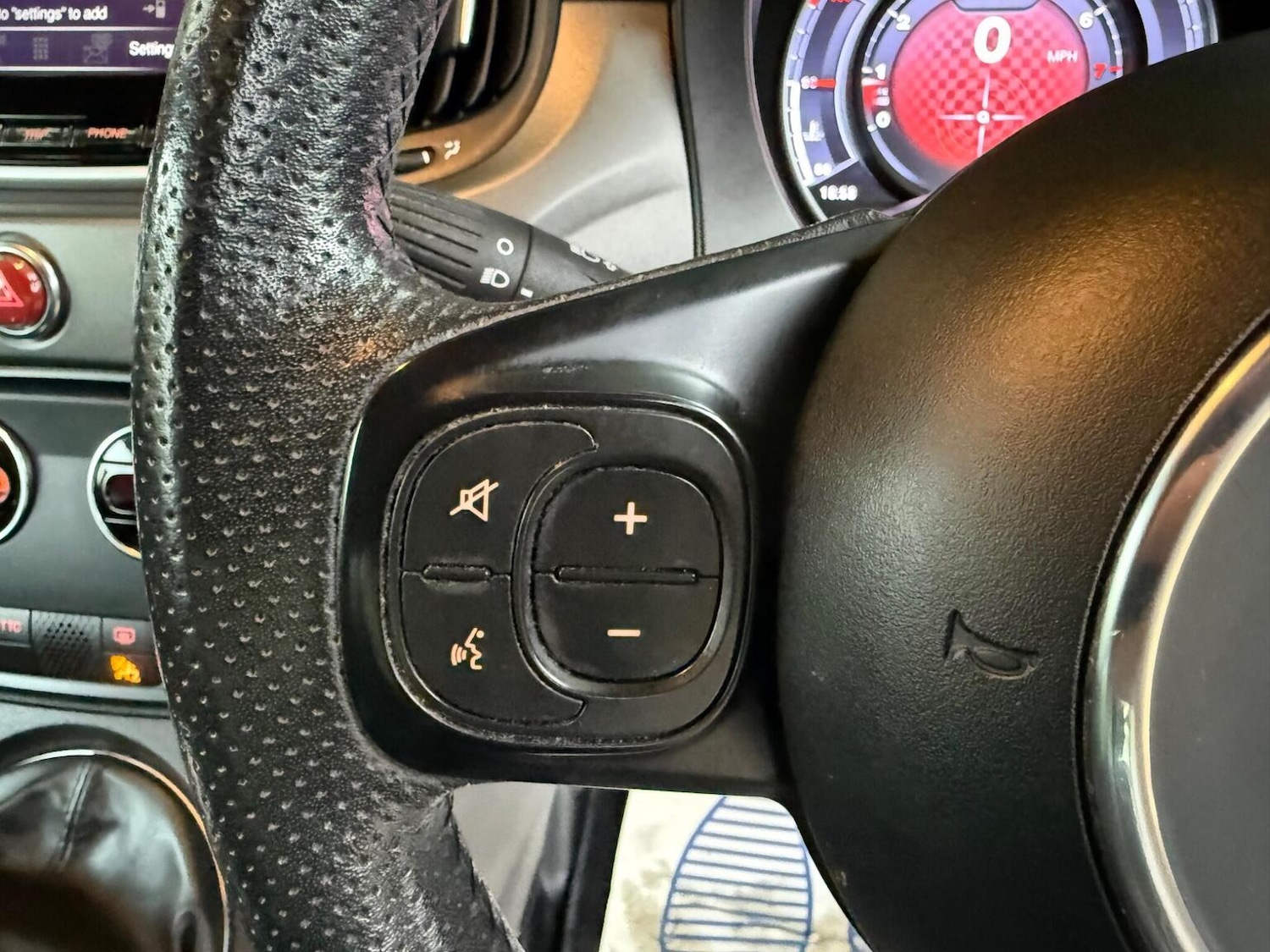 Used Abarth 595 2018 for sale - 76358132: Photo 33