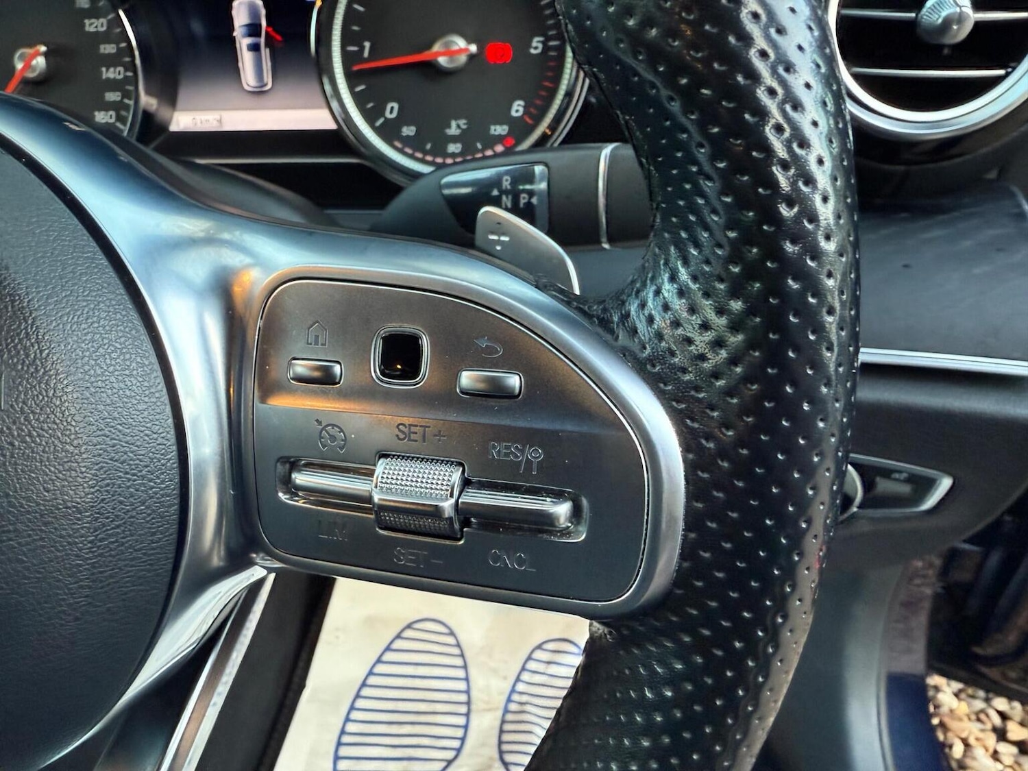 Used Mercedes-Benz E Class 2018 for sale - 76725658: Photo 30