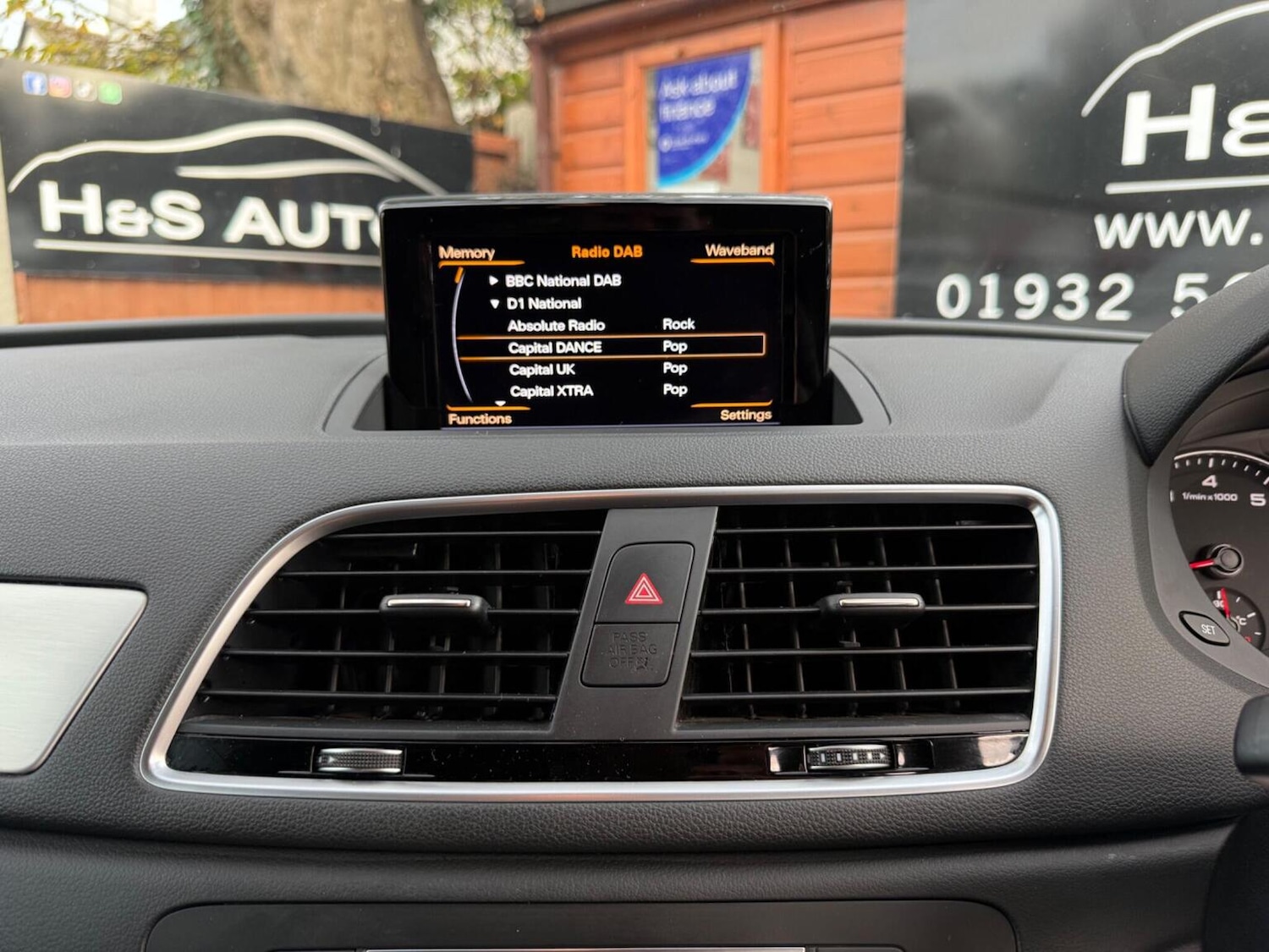 Used Audi Q3 2017 for sale - 76769777: Photo 32