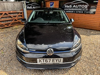 Used Volkswagen Golf 2018 for sale - 75667784: Photo