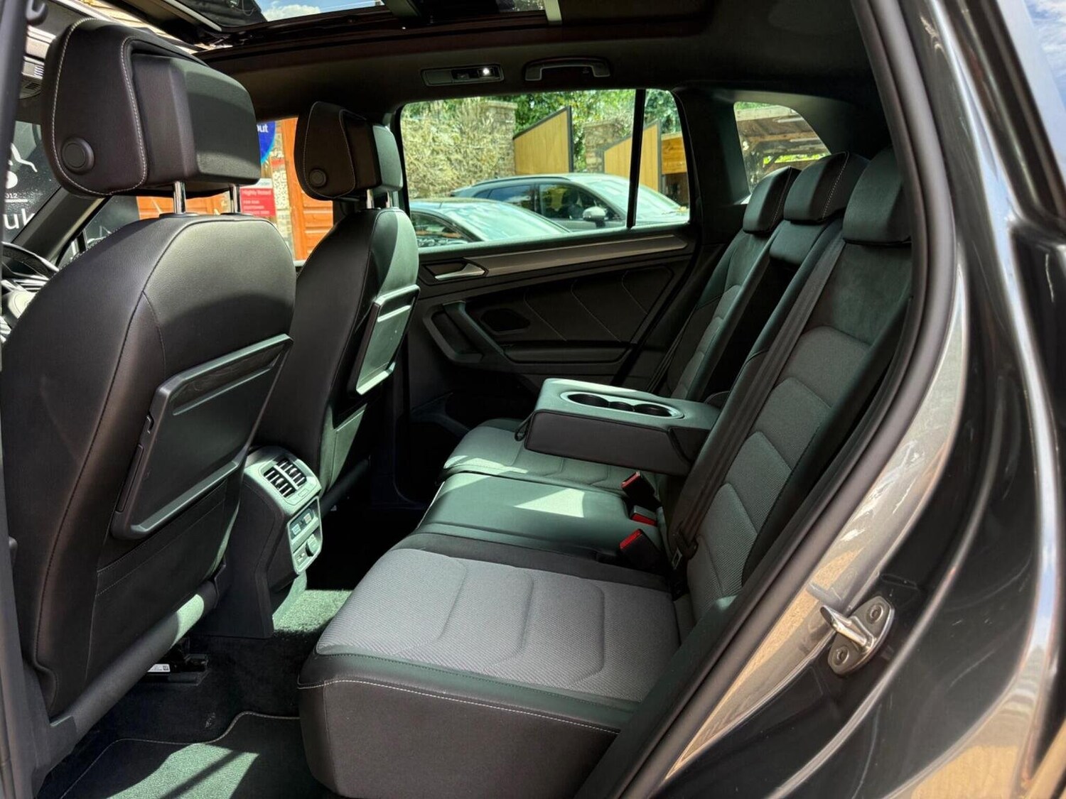 Used Volkswagen Tiguan 2019 for sale - 77584583: Photo 31