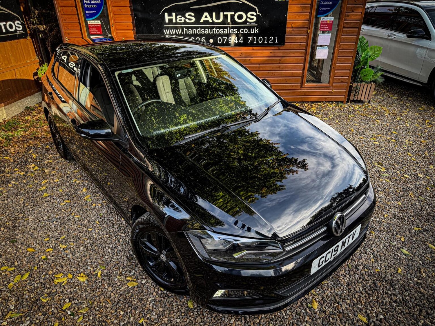 Used Volkswagen Polo 2019 for sale - 76430921: Photo 2