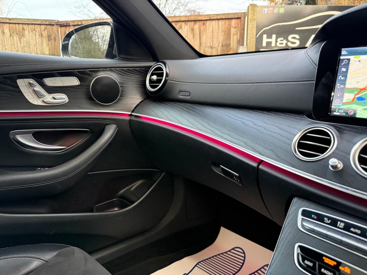 Used Mercedes-Benz E Class 2018 for sale - 77240303: Photo 35