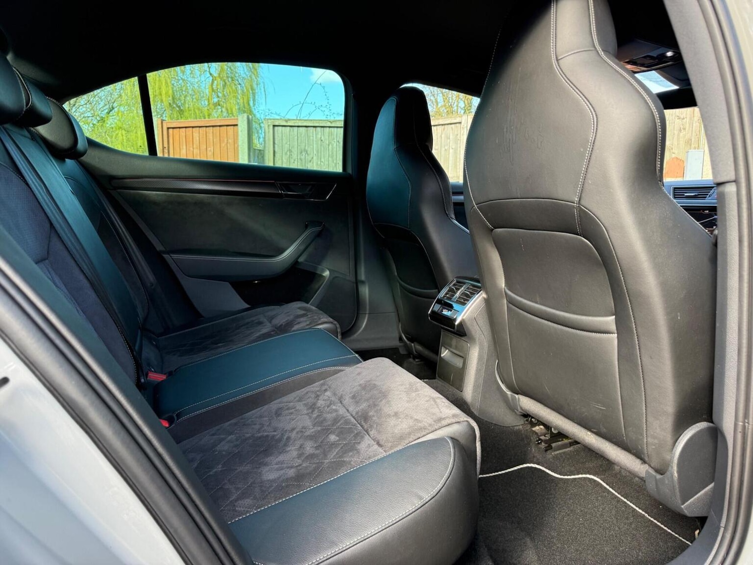 Used Skoda Superb 2019 for sale - 77961945: Photo 38