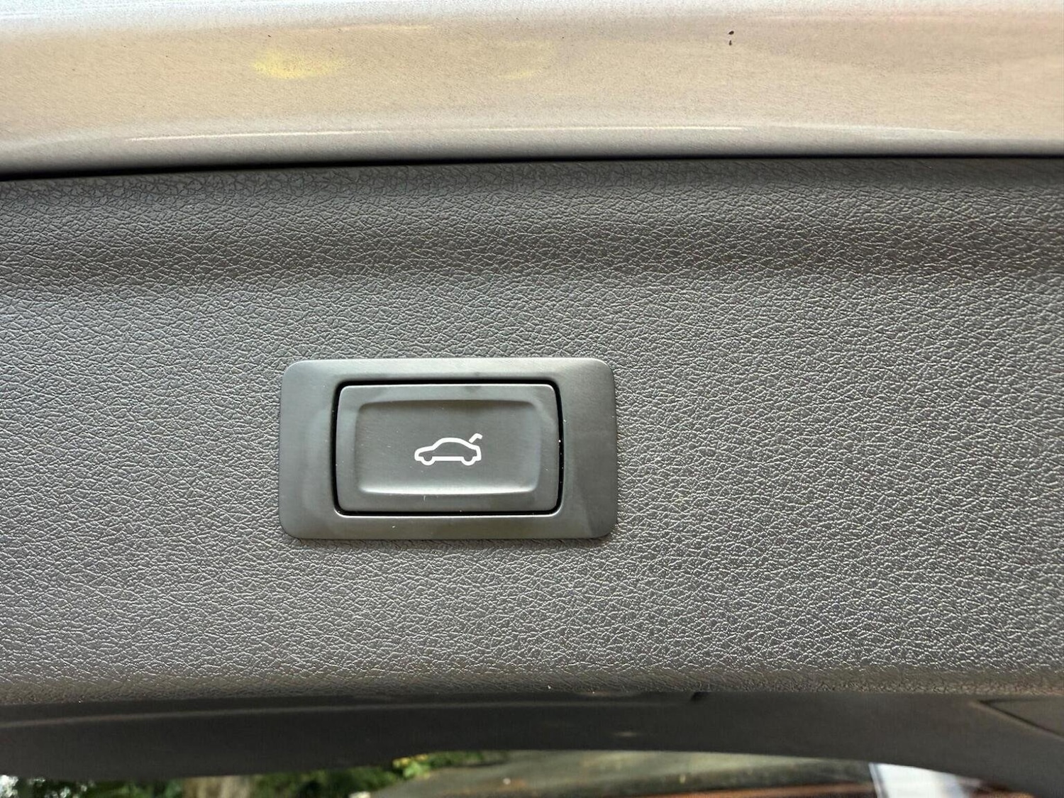 Vehicle 48
