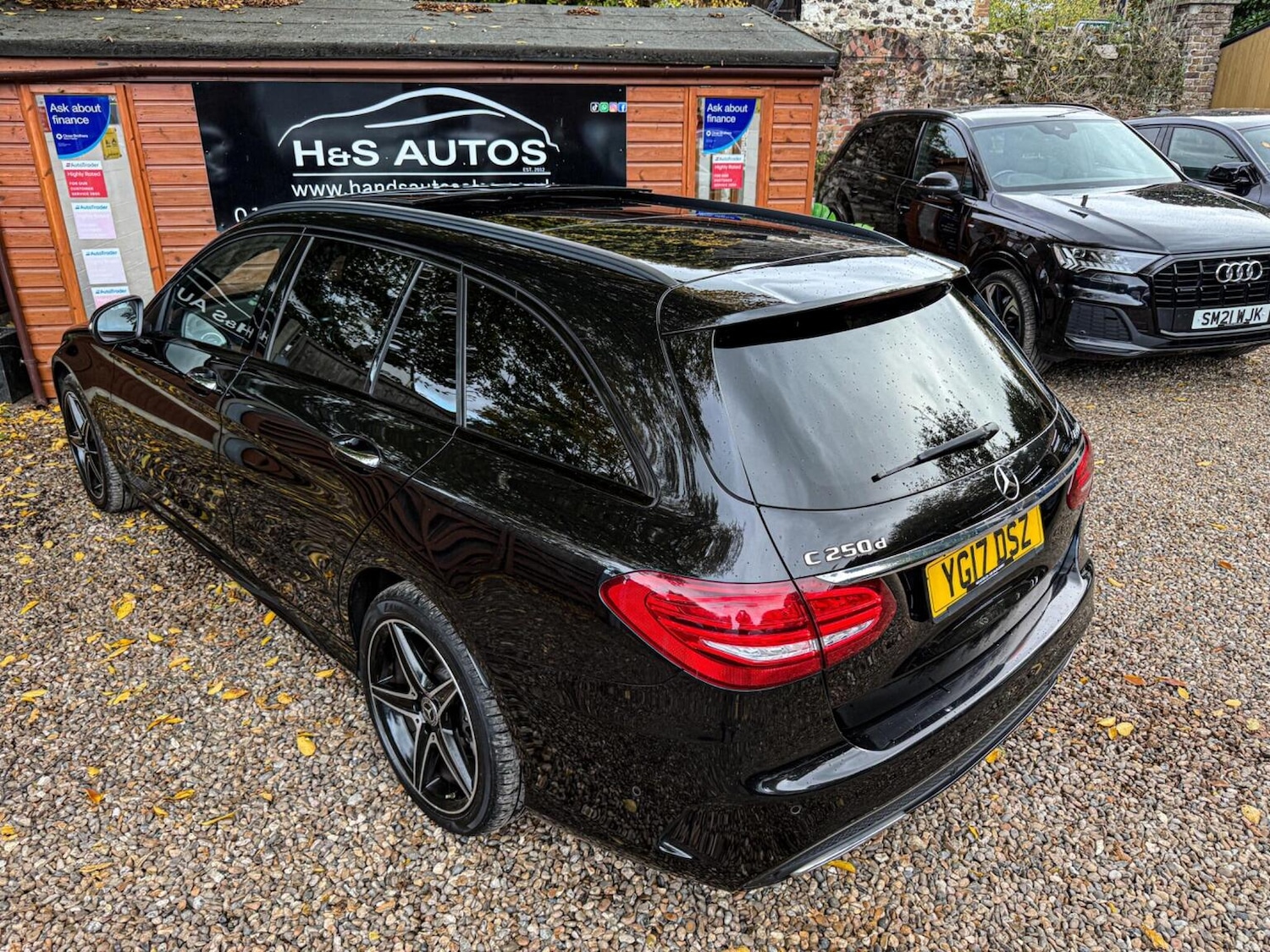 Used Mercedes-Benz C Class 2017 for sale - 76380323: Photo 13