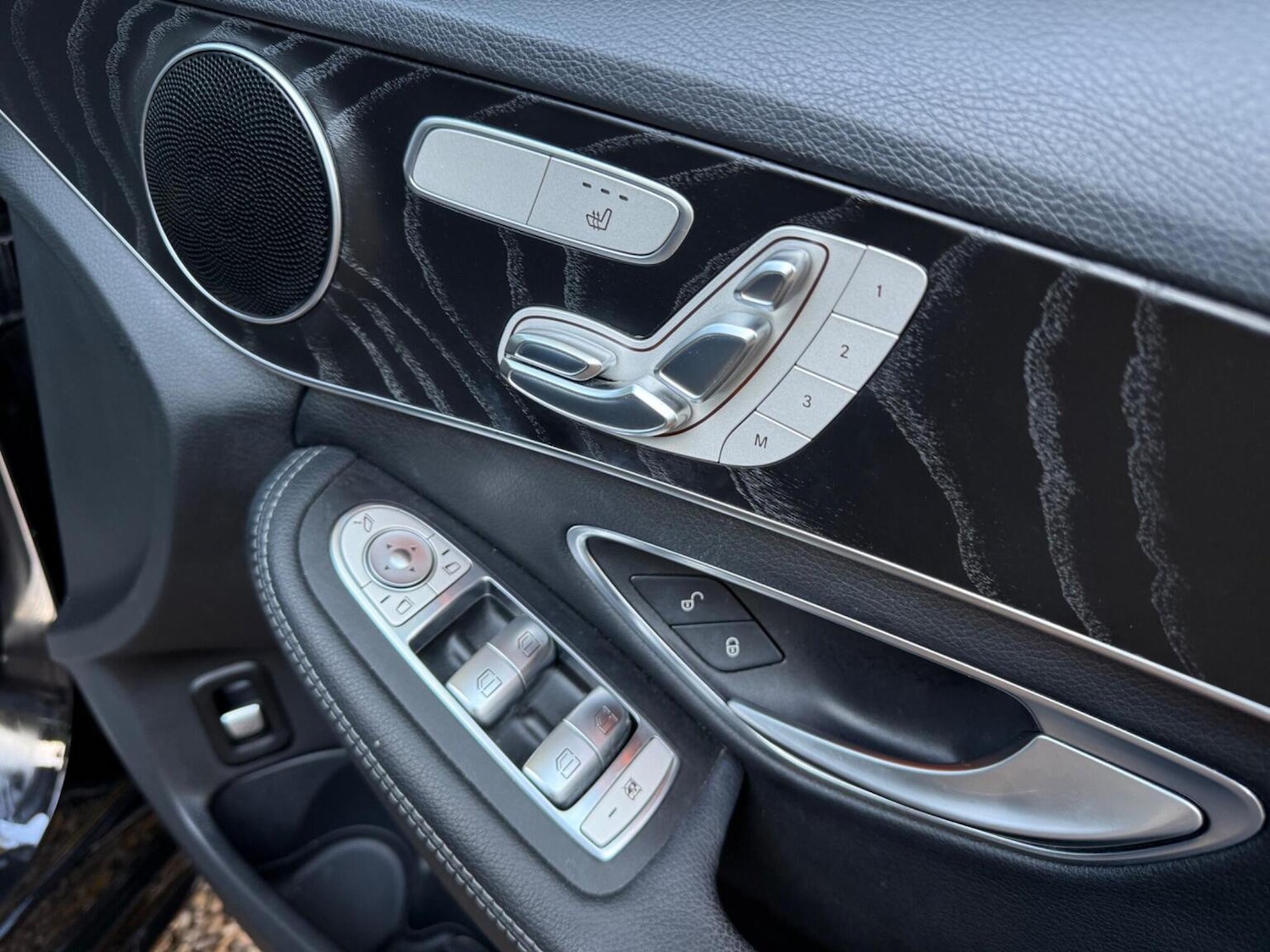 Used Mercedes-Benz C Class 2017 for sale - 76380323: Photo 28