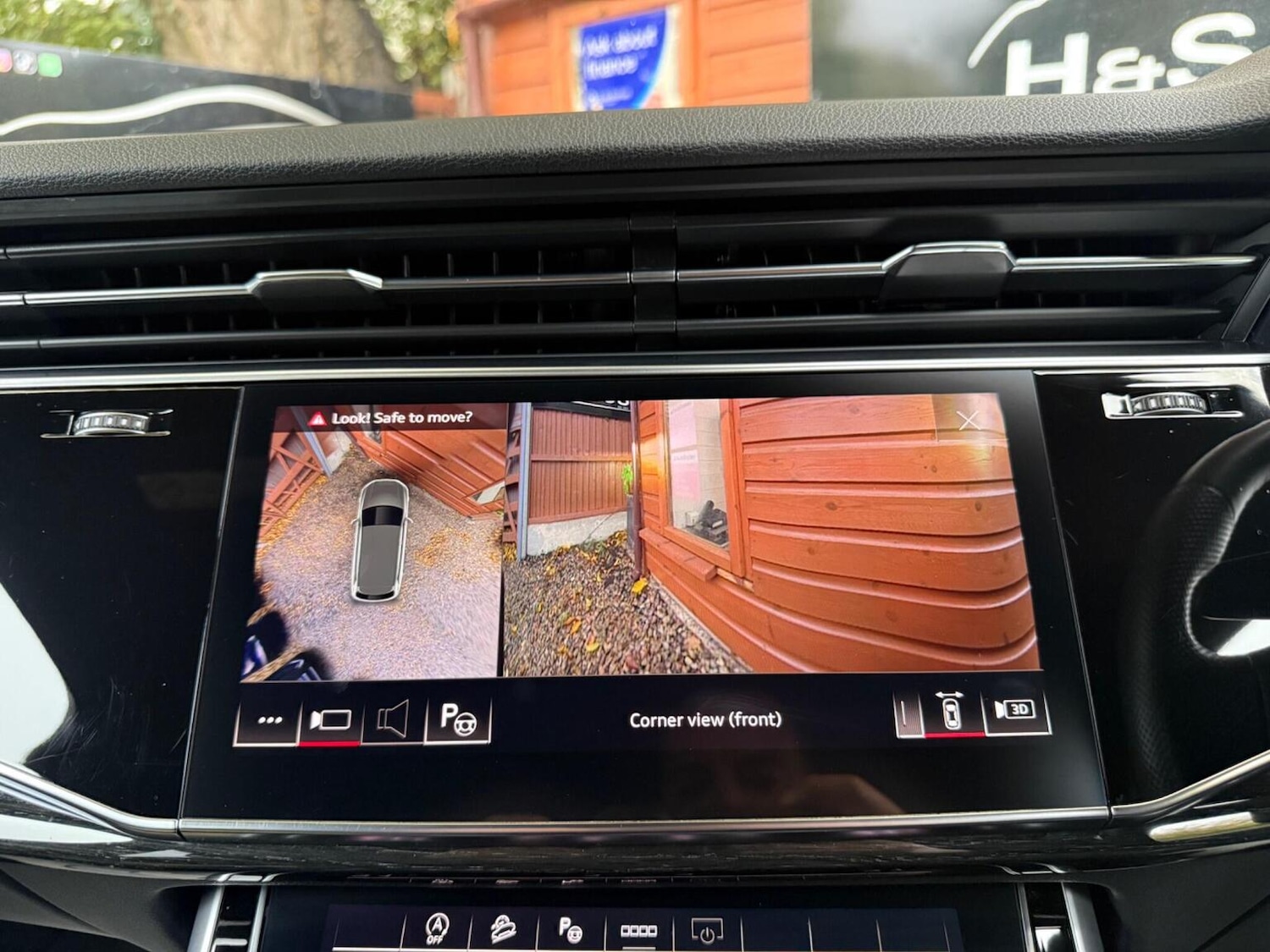 Used Audi Q7 2021 for sale - 76387297: Photo 45