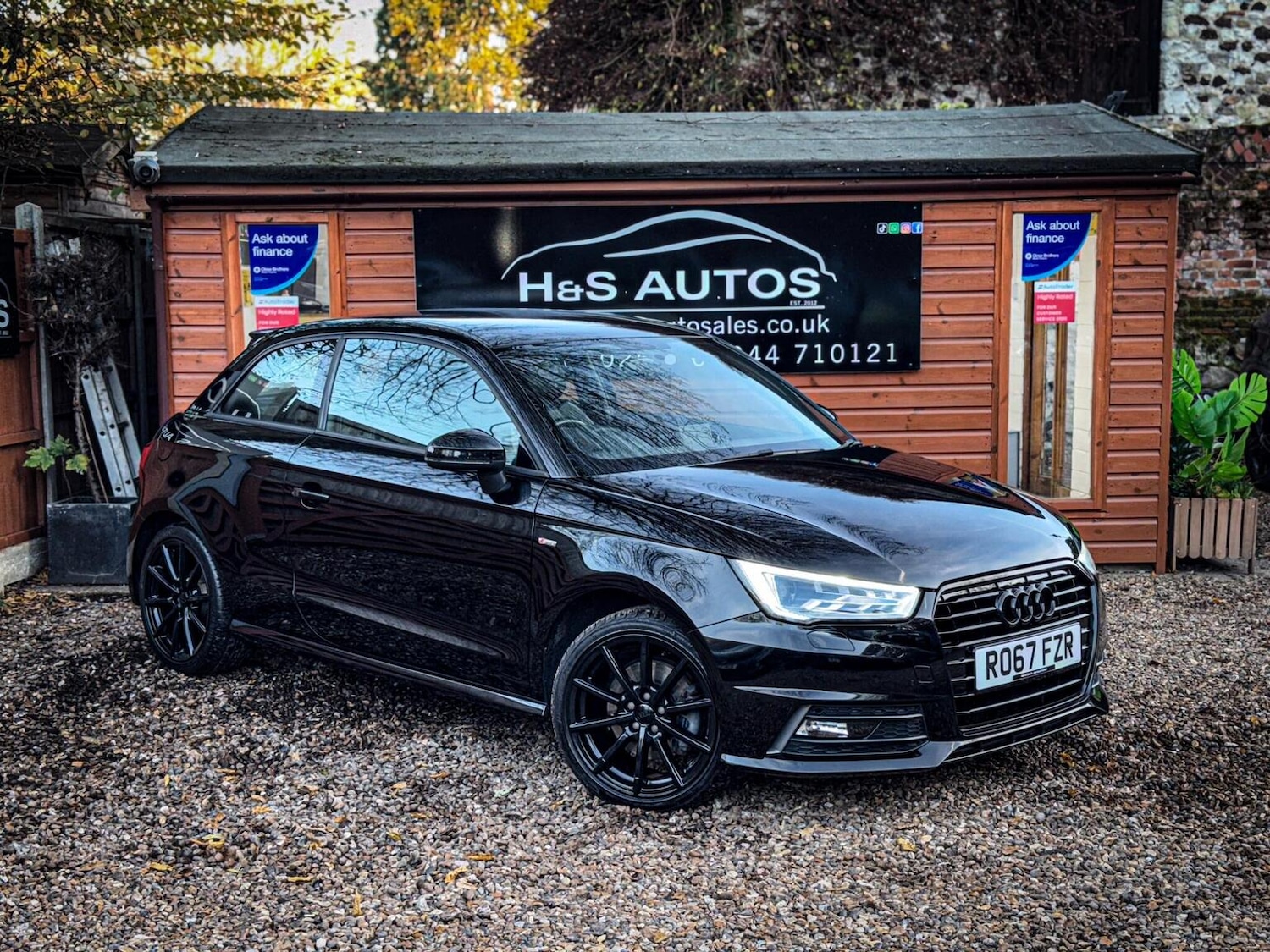 Used Audi A1 2017 for sale - 76725654: Photo 2