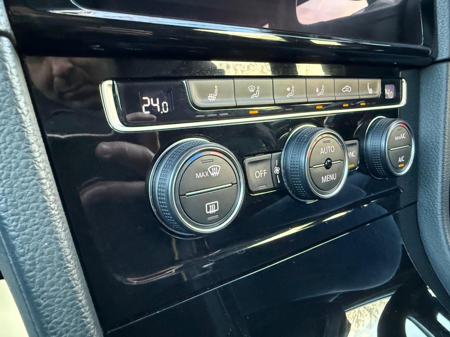 Used Volkswagen Golf 2017 for sale - 77251232: Photo 42