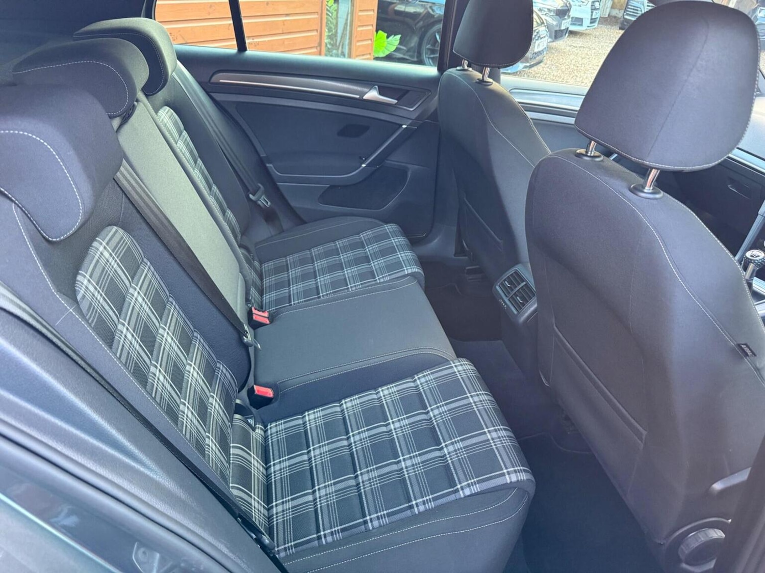 Used Volkswagen Golf 2017 for sale - 77251232: Photo 47