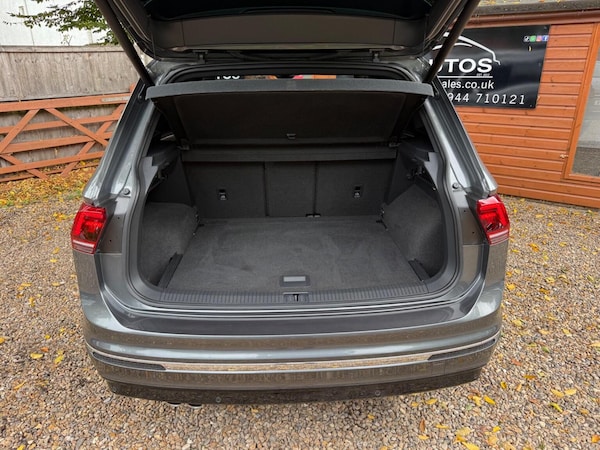 Used Volkswagen Tiguan 2019 for sale - 76257611: Photo 45