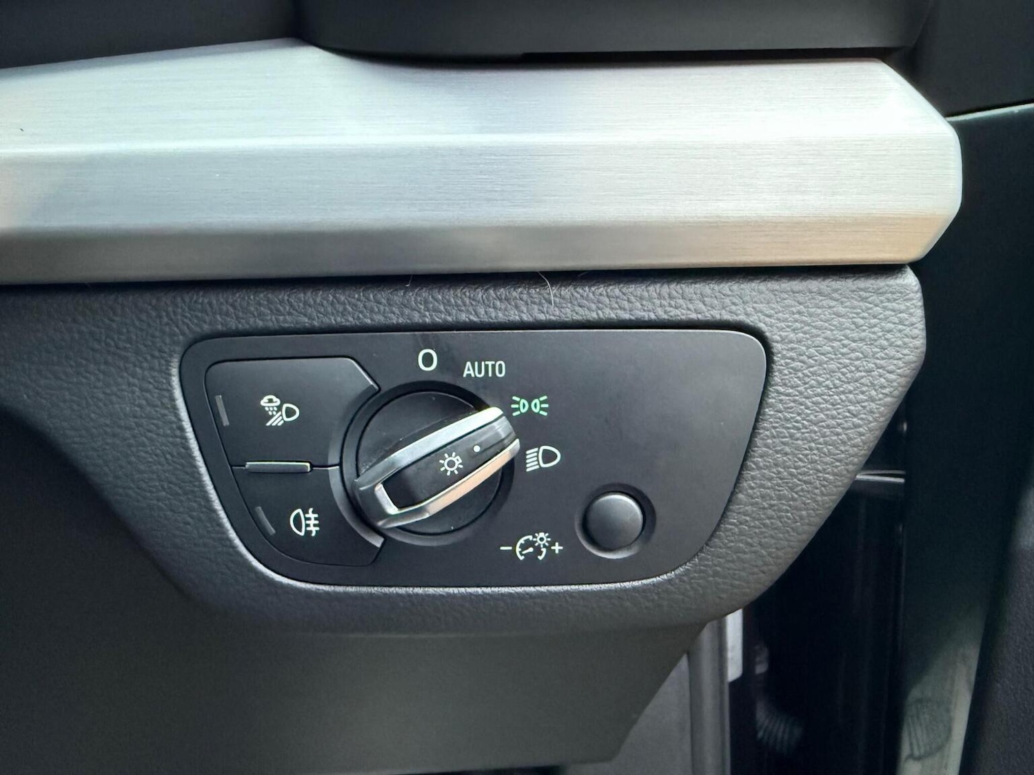 Used Audi Q5 2018 for sale - 76877543: Photo 25