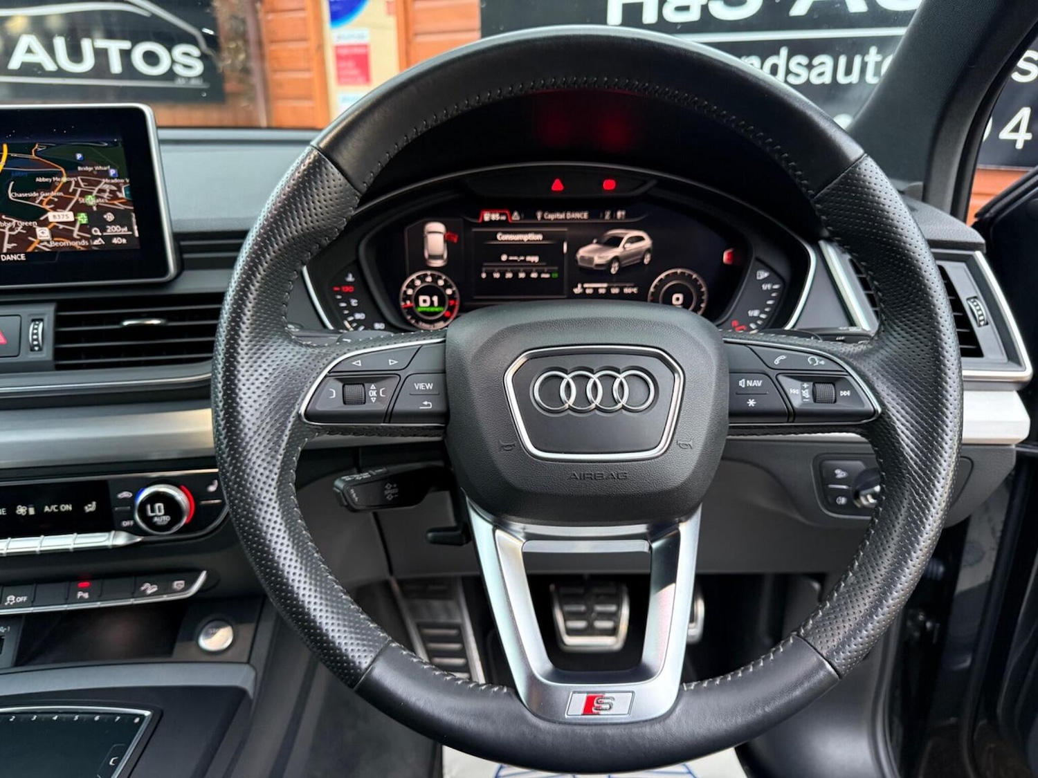 Used Audi Q5 2018 for sale - 76877543: Photo 37