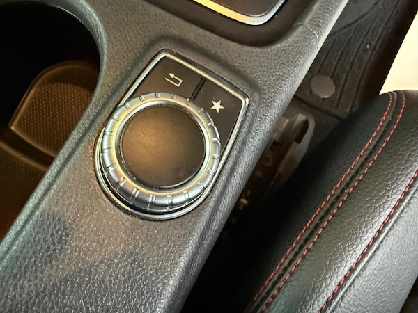 Used Mercedes-Benz GLA 2019 for sale - 76268503: Photo 32
