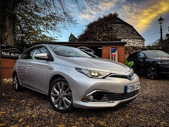 2017 - 1.8 VVT-h Excel CVT Euro 6 (s/s) 5dr