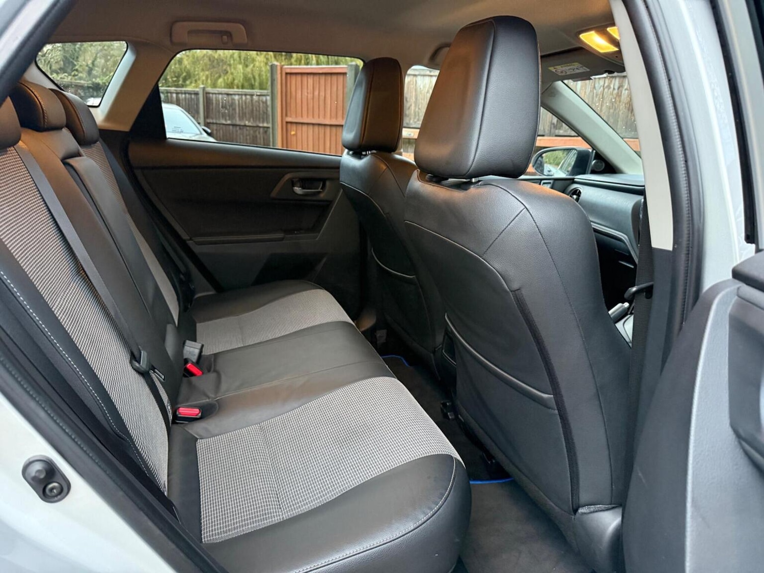 Used Toyota Auris 2017 for sale - 76541550: Photo 37