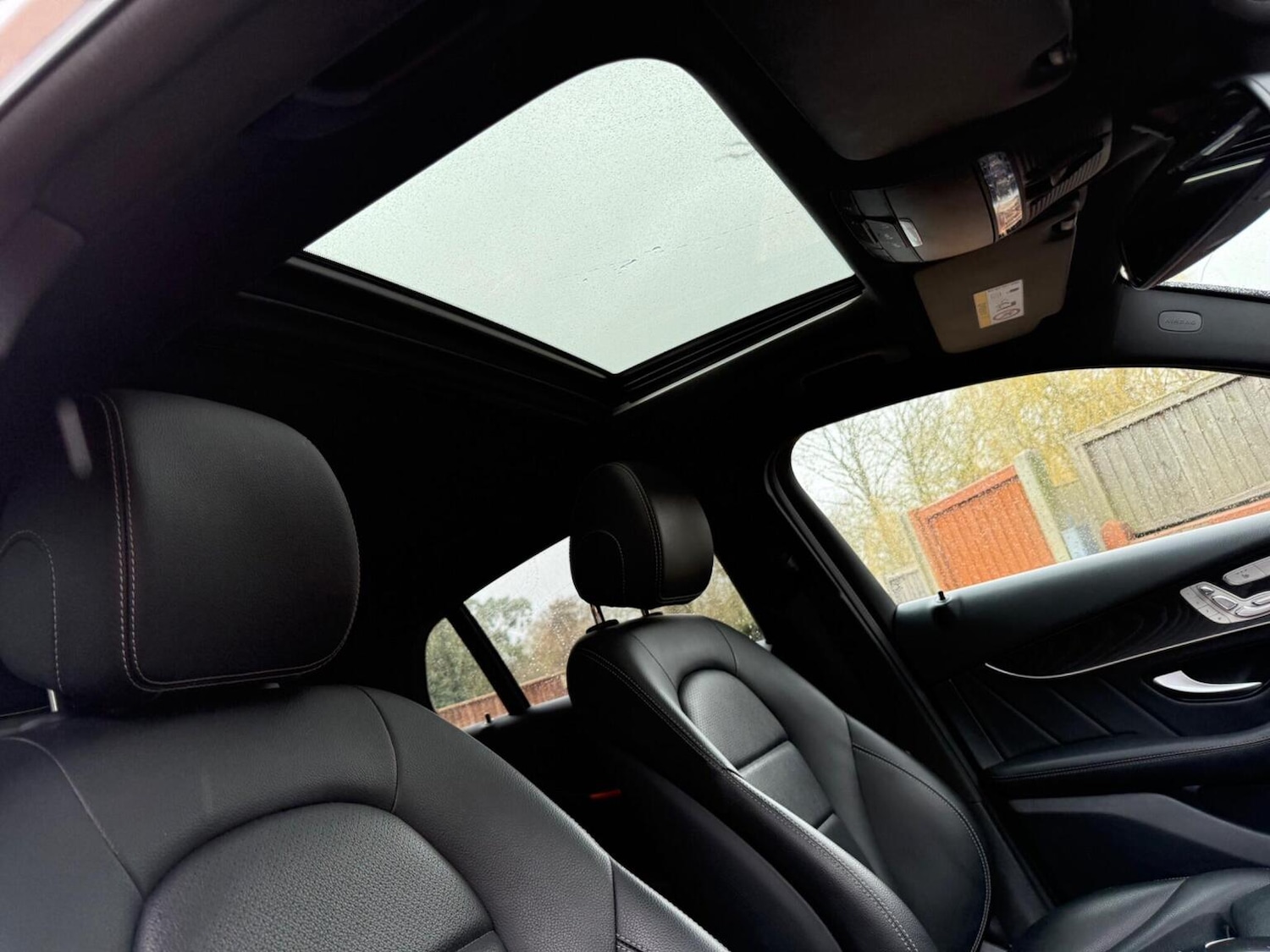 Used Mercedes-Benz GLC 2019 for sale - 77629055: Photo 36